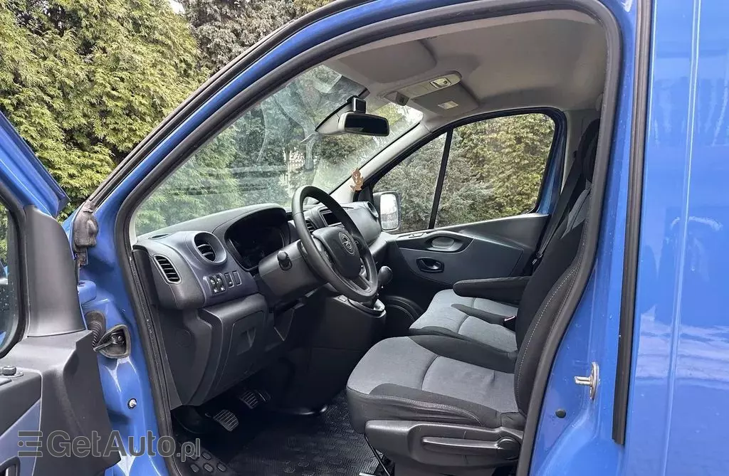 OPEL Vivaro 