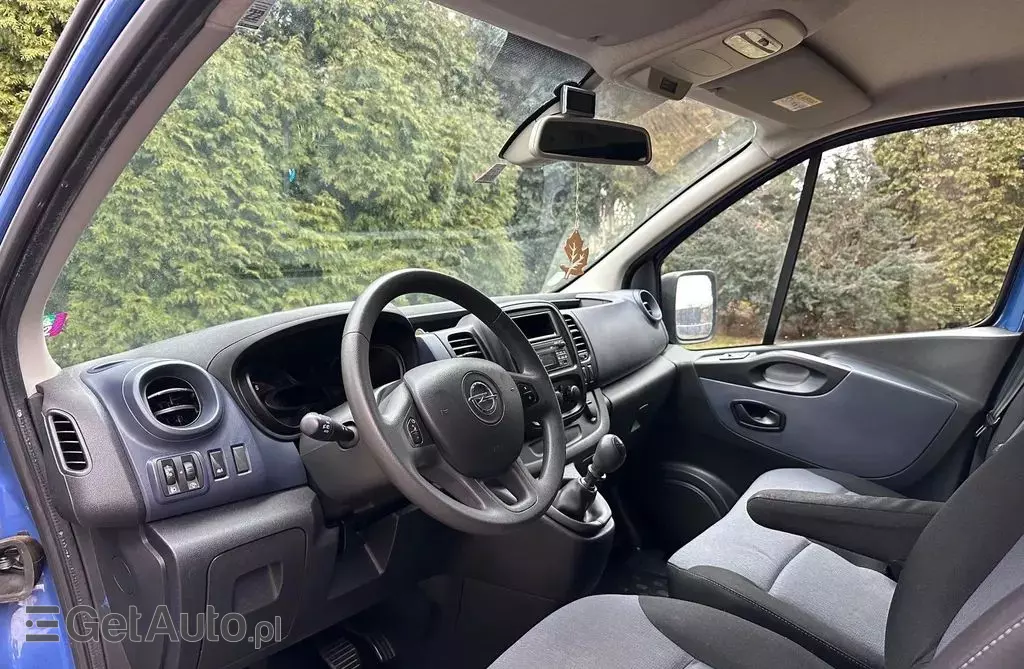 OPEL Vivaro 