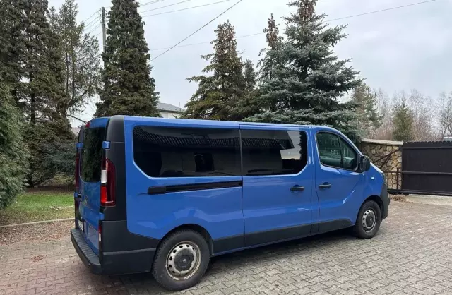OPEL Vivaro 