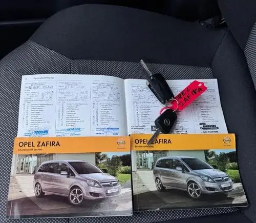 OPEL Zafira 