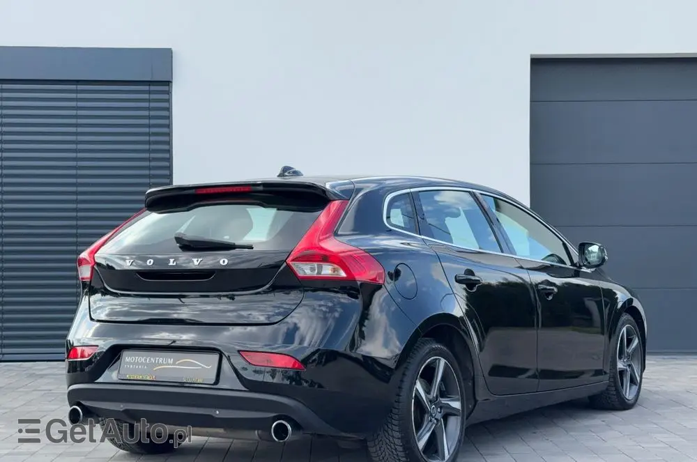 VOLVO V40 T4 Powershift R Design