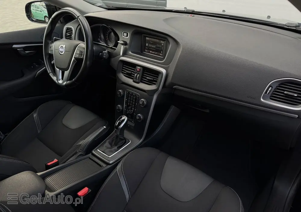 VOLVO V40 T4 Powershift R Design