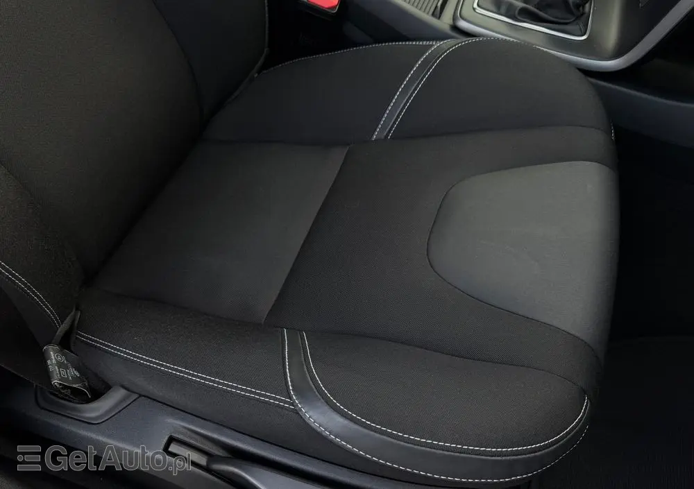 VOLVO V40 T4 Powershift R Design