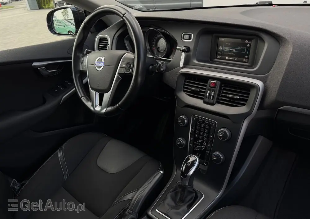 VOLVO V40 T4 Powershift R Design