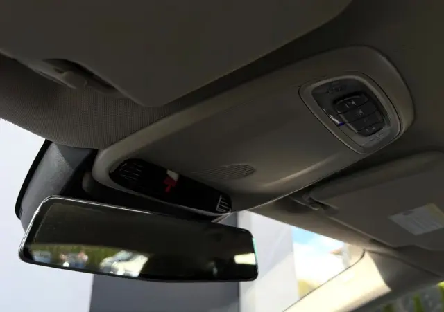 VOLVO V40 T4 Powershift R Design