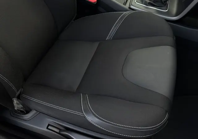 VOLVO V40 T4 Powershift R Design