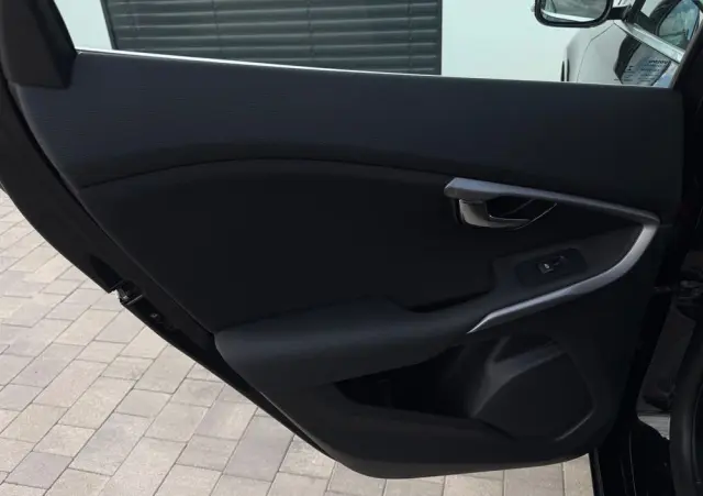 VOLVO V40 T4 Powershift R Design