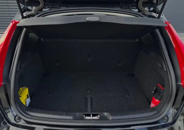 VOLVO V40 T4 Powershift R Design