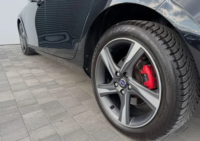 VOLVO V40 T4 Powershift R Design
