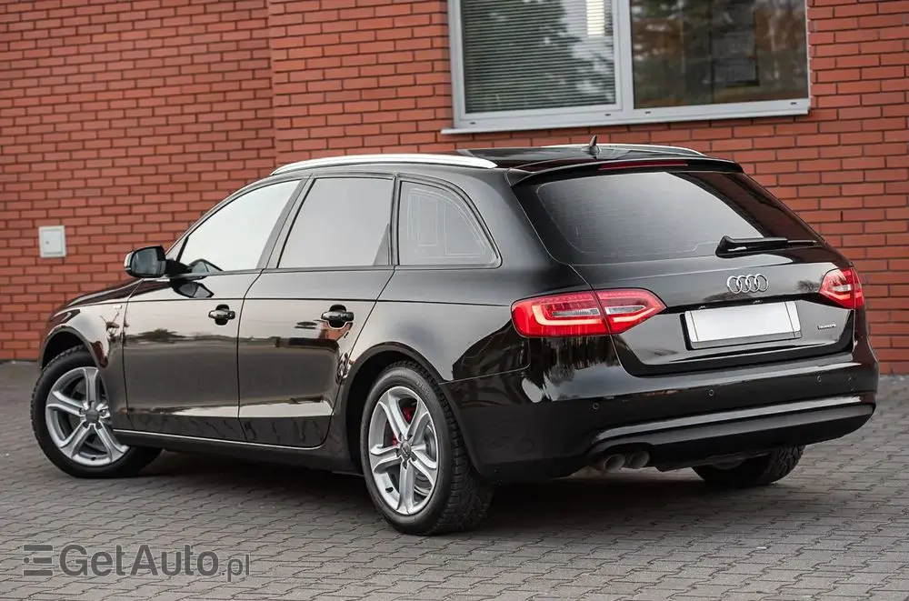 AUDI A4 Avant 2.0 TDI ultra S tronic sport