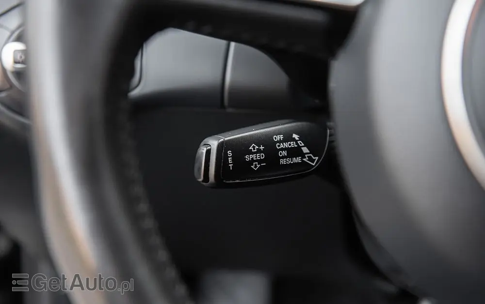 AUDI A4 Avant 2.0 TDI ultra S tronic sport