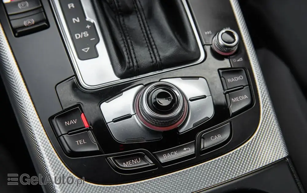 AUDI A4 Avant 2.0 TDI ultra S tronic sport