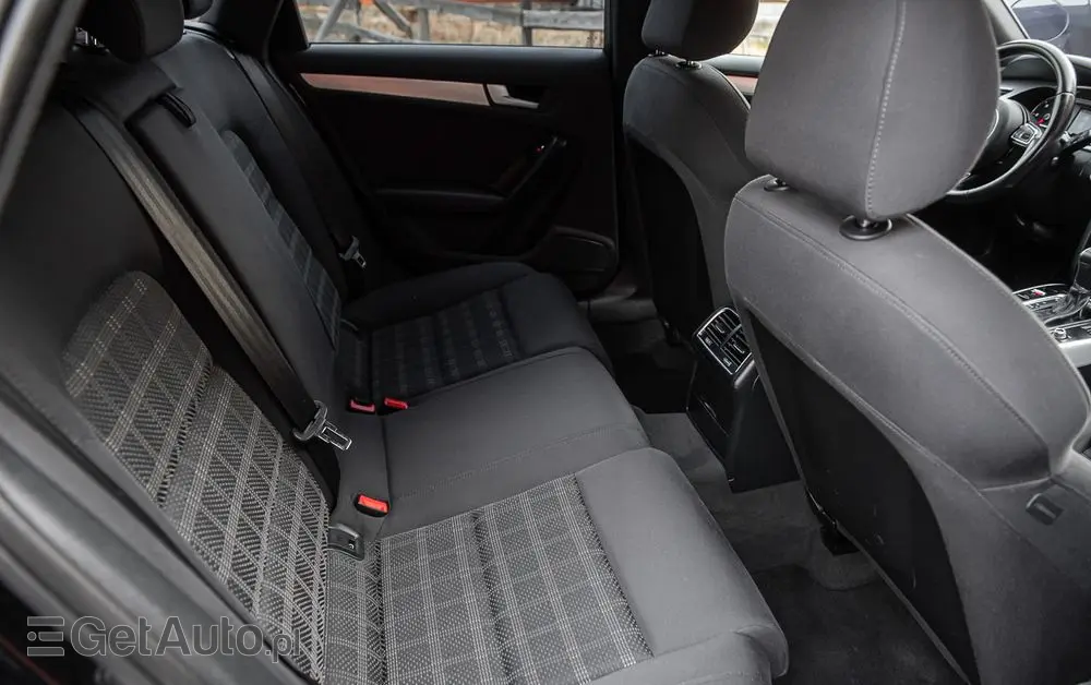 AUDI A4 Avant 2.0 TDI ultra S tronic sport