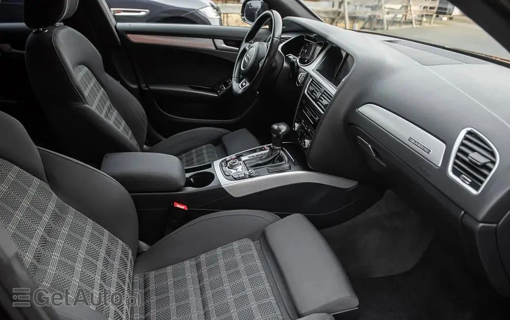 AUDI A4 Avant 2.0 TDI ultra S tronic sport