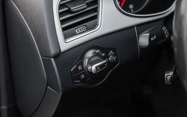 AUDI A4 Avant 2.0 TDI ultra S tronic sport