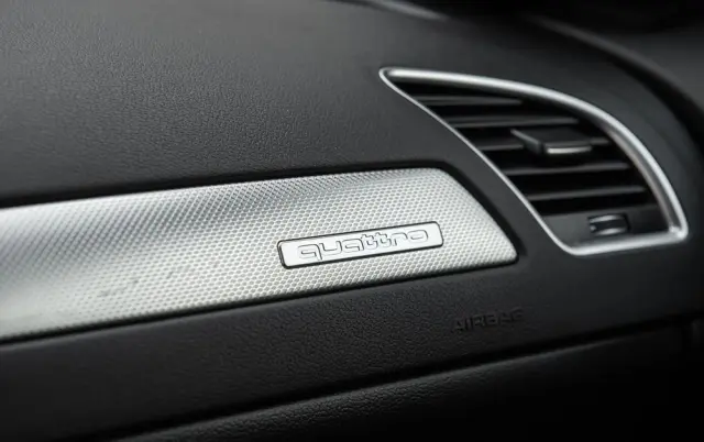 AUDI A4 Avant 2.0 TDI ultra S tronic sport