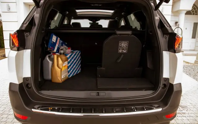 PEUGEOT 5008 2.0 BlueHDi GT Pack S&S EAT8
