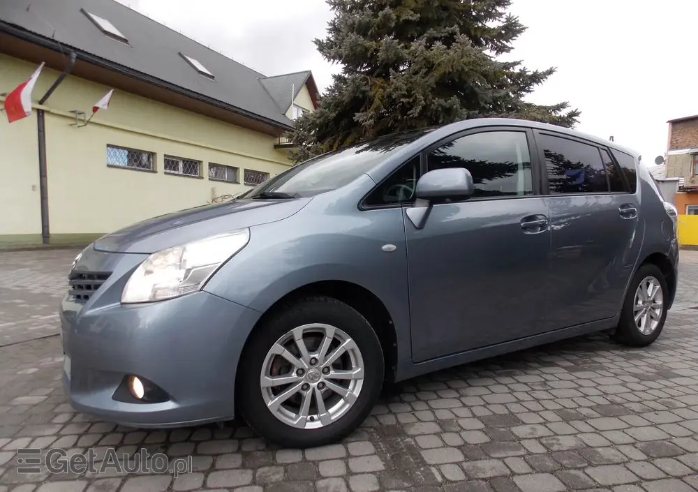 TOYOTA Verso 2.0 D-4D Sol plus