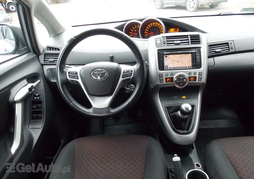 TOYOTA Verso 2.0 D-4D Sol plus