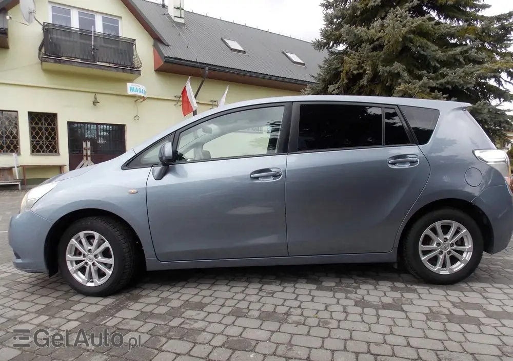TOYOTA Verso 2.0 D-4D Sol plus