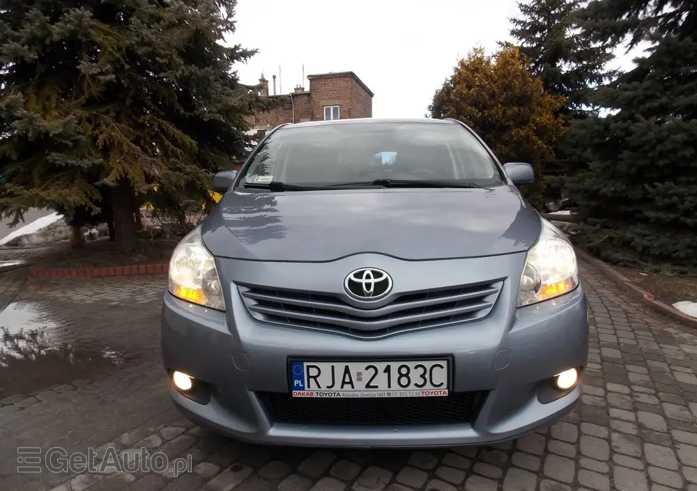 TOYOTA Verso 2.0 D-4D Sol plus