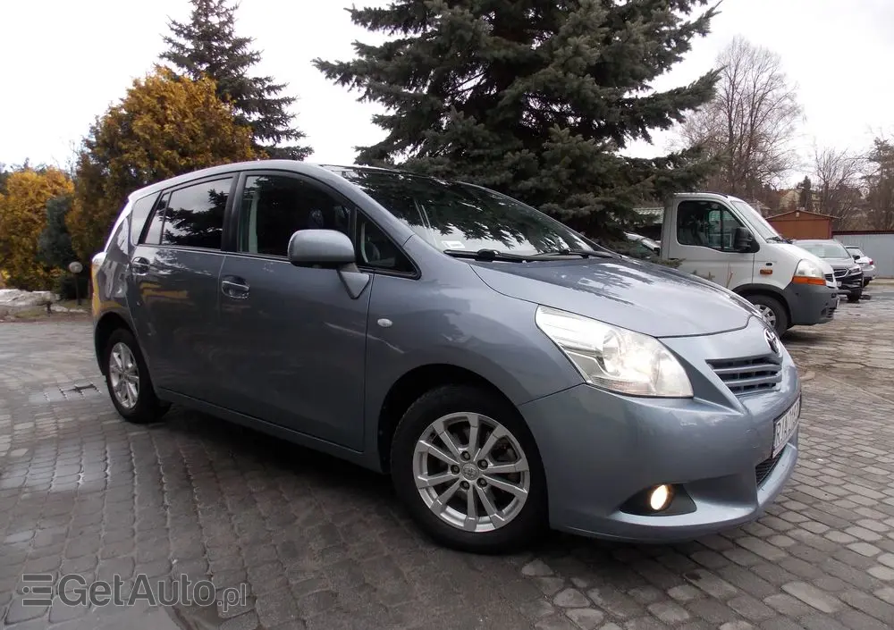 TOYOTA Verso 2.0 D-4D Sol plus