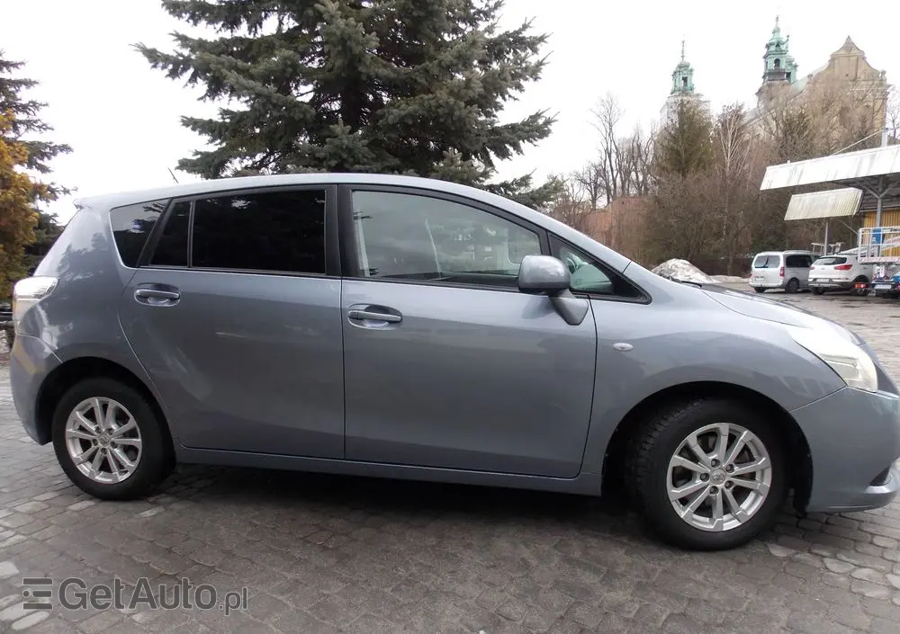 TOYOTA Verso 2.0 D-4D Sol plus