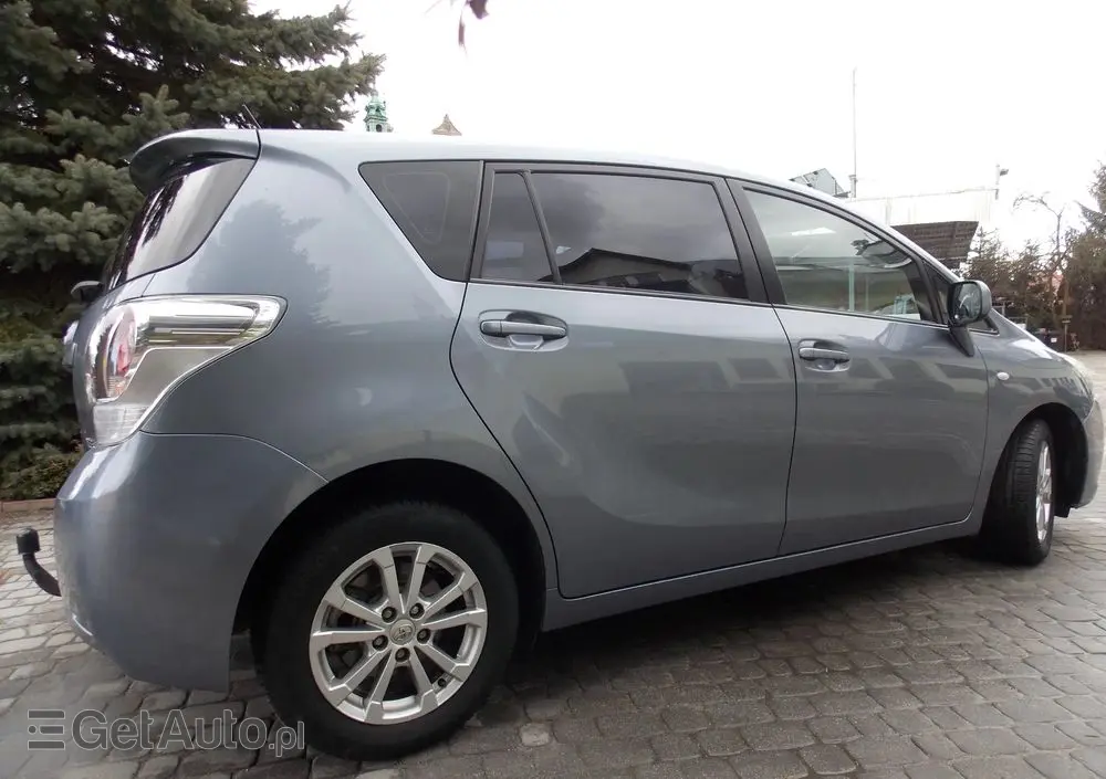 TOYOTA Verso 2.0 D-4D Sol plus