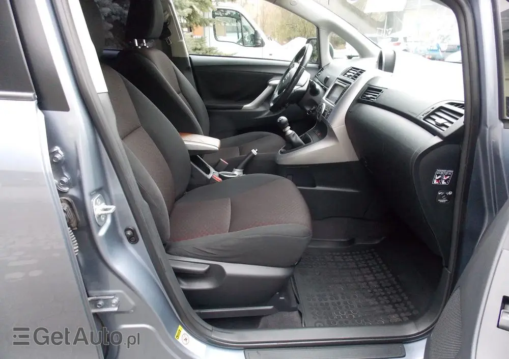 TOYOTA Verso 2.0 D-4D Sol plus