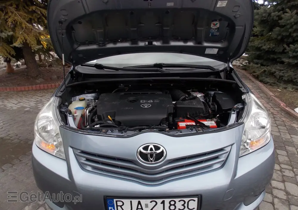 TOYOTA Verso 2.0 D-4D Sol plus