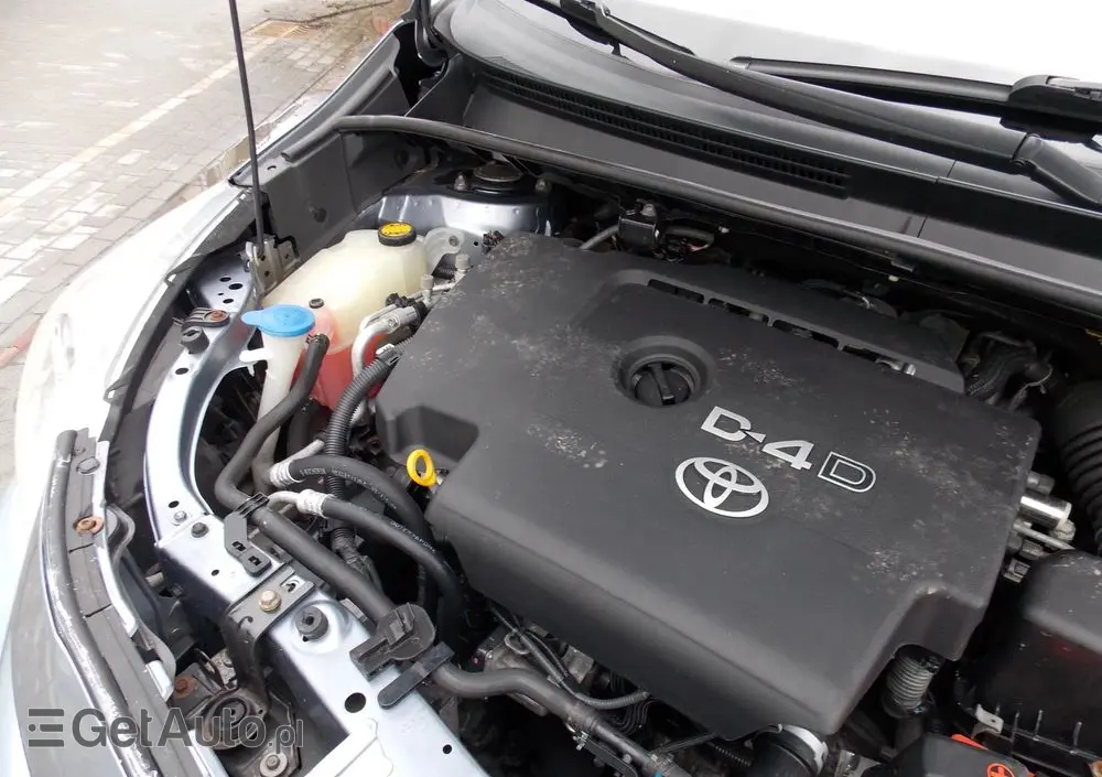 TOYOTA Verso 2.0 D-4D Sol plus