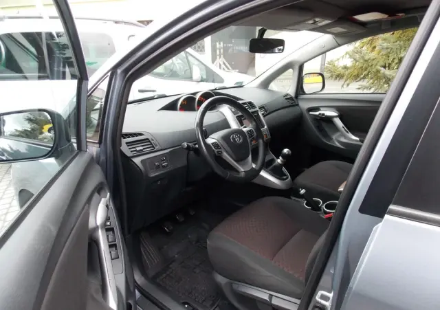 TOYOTA Verso 2.0 D-4D Sol plus