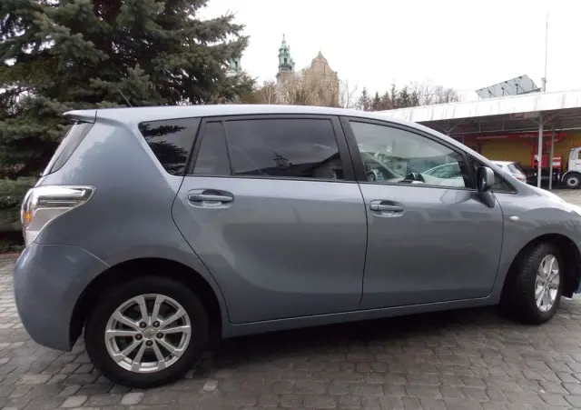 TOYOTA Verso 2.0 D-4D Sol plus