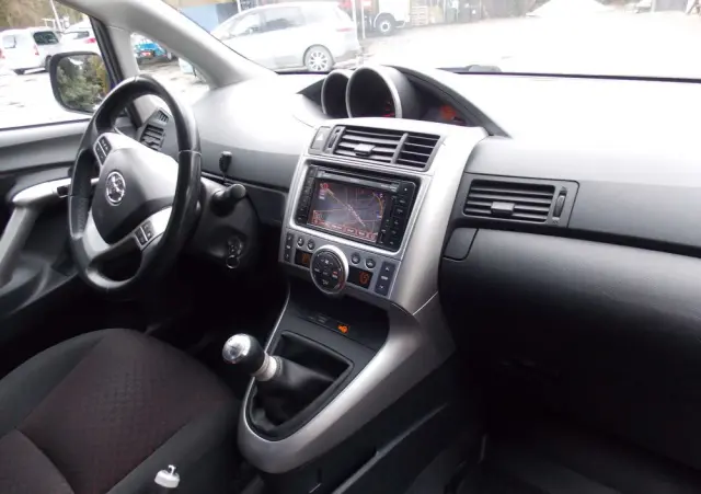 TOYOTA Verso 2.0 D-4D Sol plus