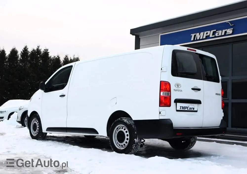 TOYOTA PROACE 