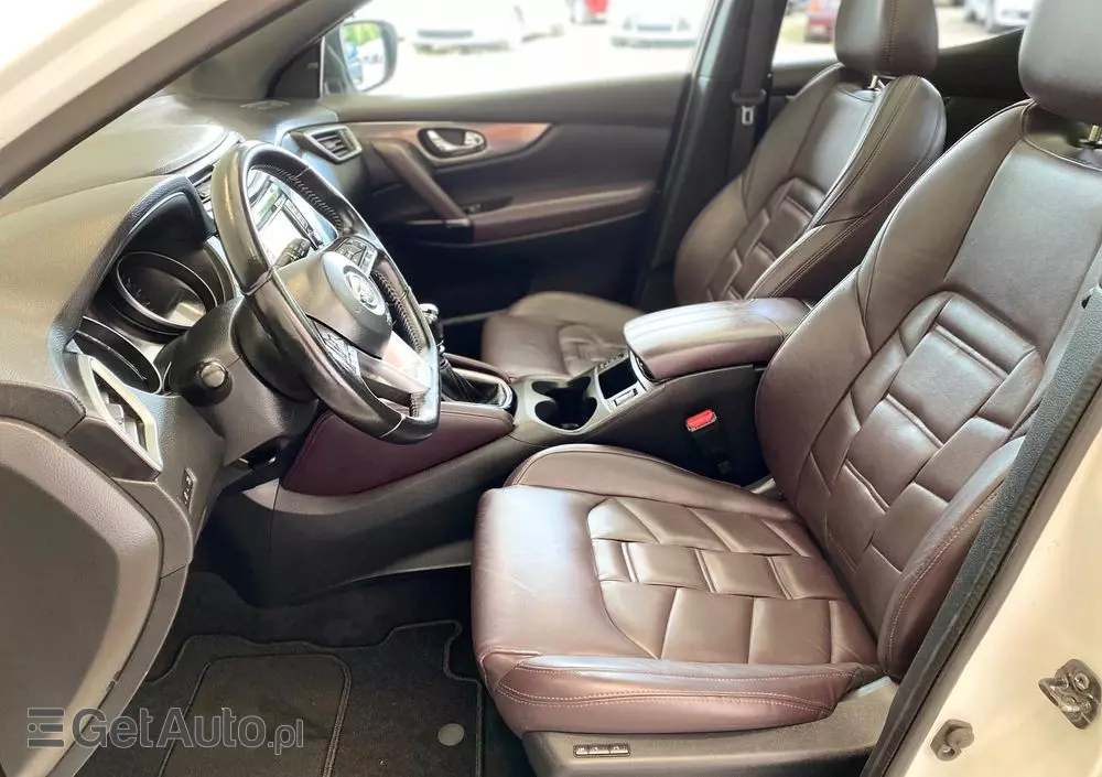 NISSAN Qashqai 1.2 DIG-T Tekna+