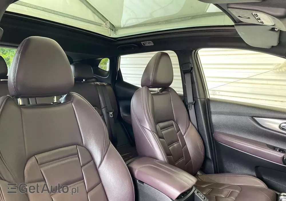 NISSAN Qashqai 1.2 DIG-T Tekna+