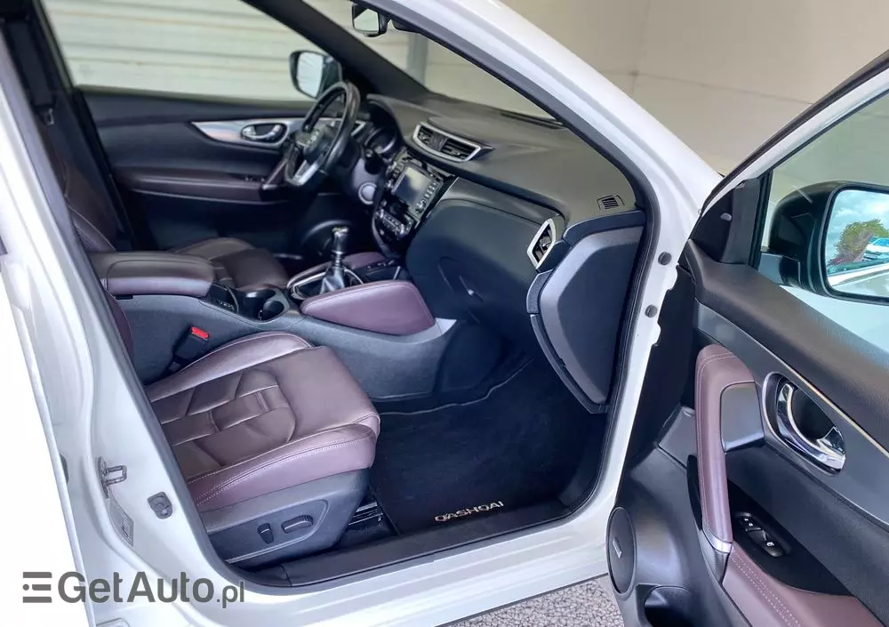 NISSAN Qashqai 1.2 DIG-T Tekna+