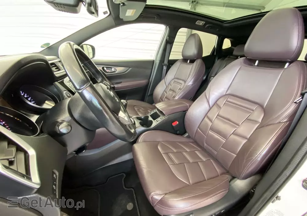 NISSAN Qashqai 1.2 DIG-T Tekna+