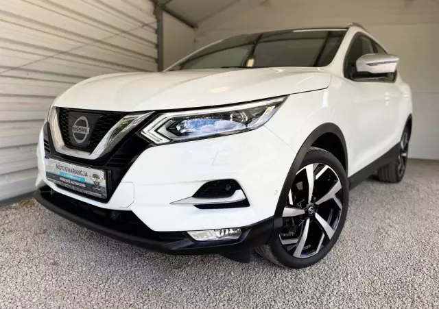 NISSAN Qashqai 1.2 DIG-T Tekna+