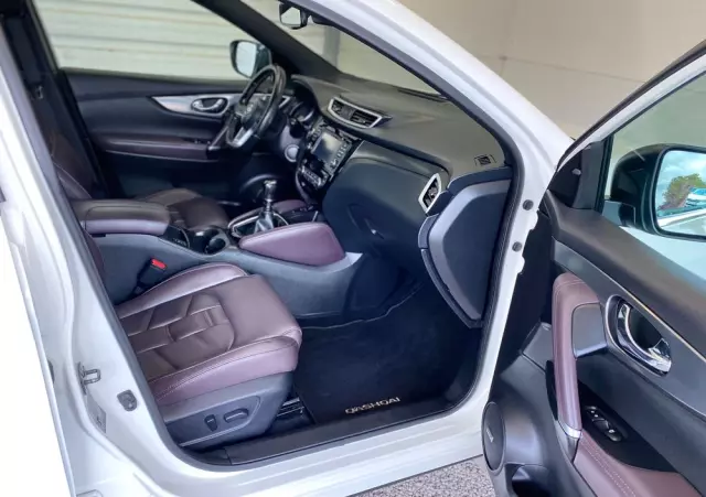 NISSAN Qashqai 1.2 DIG-T Tekna+