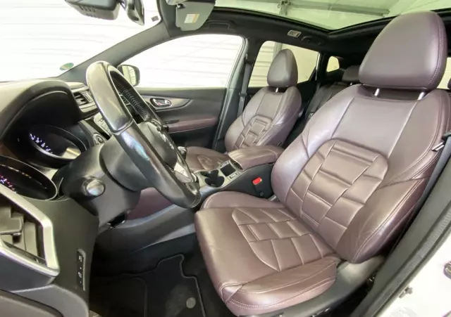 NISSAN Qashqai 1.2 DIG-T Tekna+