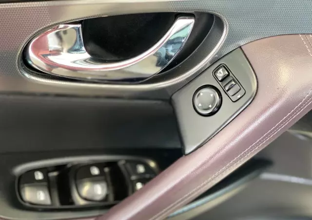 NISSAN Qashqai 1.2 DIG-T Tekna+