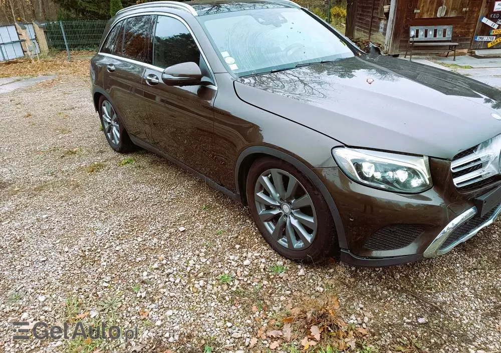 MERCEDES-BENZ GLC 250 d 4-Matic