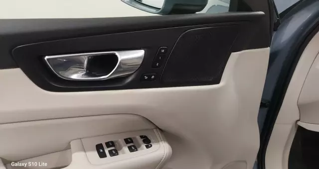 VOLVO XC 60 B4 D Geartronic Inscription