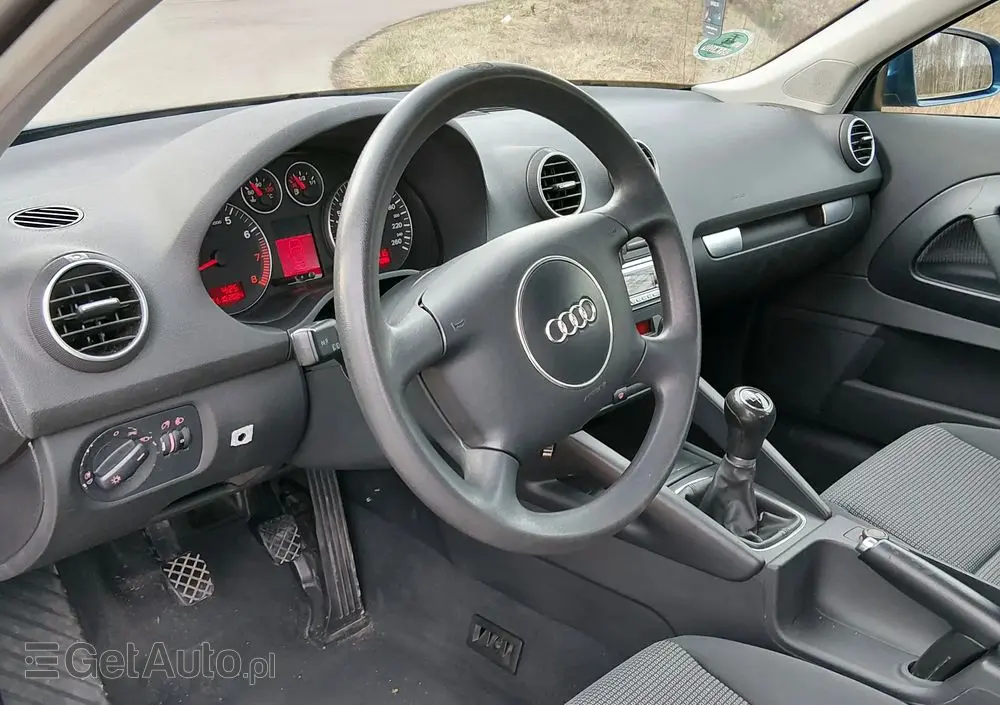 AUDI A3 3-drzwiowe 