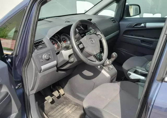 OPEL Zafira 