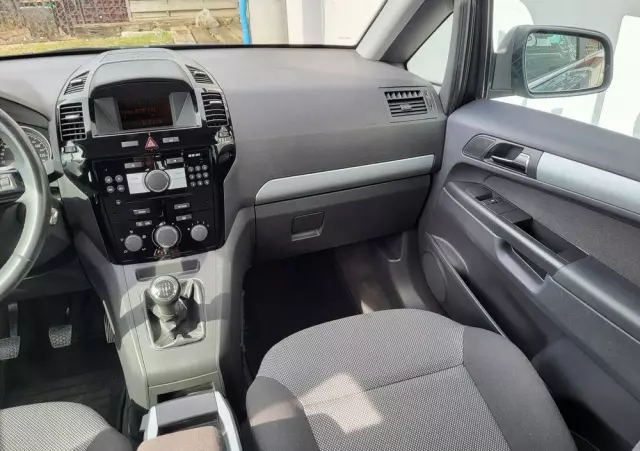 OPEL Zafira 