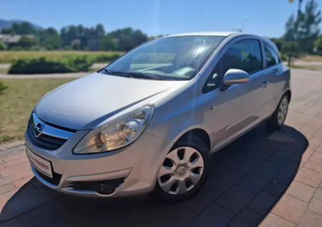 OPEL Corsa 1.2 16V Easytronic Cosmo