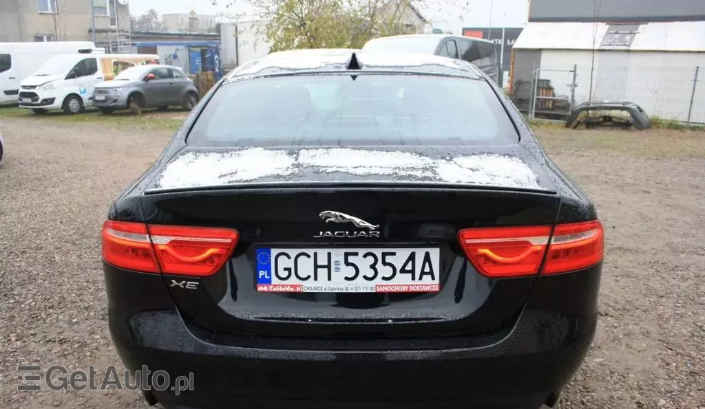 JAGUAR XE 